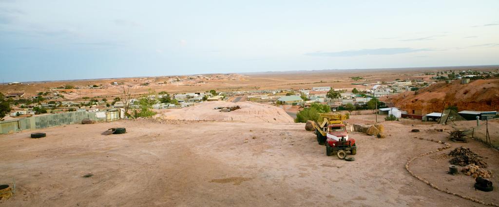 Breakaway Views 374 Alp St Hotel Coober Pedy Eksteriør billede