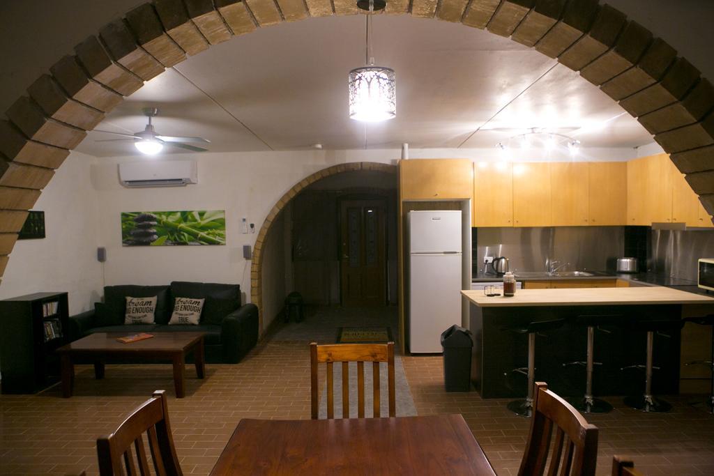 Breakaway Views 374 Alp St Hotel Coober Pedy Eksteriør billede