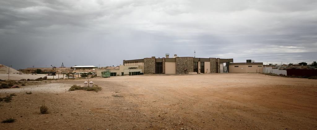 Breakaway Views 374 Alp St Hotel Coober Pedy Eksteriør billede